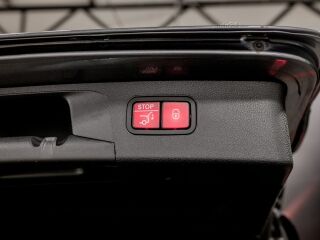 Mercedes-Benz E 300 AMG Designo 2.0 143kW