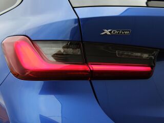 BMW 320 d xDrive M-Pakett High-Gloss Shadow Line CURVE 2.0 140kW