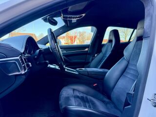Porsche Panamera 4 GTS Facelift PDK Chrono 4.8 324kW