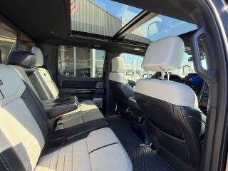 Ford F-150 Lightning Platinum Extended Range SuperCrew