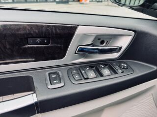 Chrysler Grand Voyager Limited Edition Stow/n/Go 2.8 R4 CRD 120kW