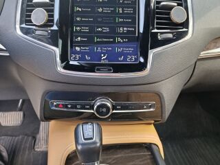 Volvo XC90 2.0 177kW