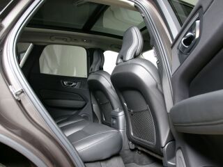 Volvo XC60 AWD BRIGHT RECHARGE INTELLI SAFE PRO MY23 2.0 T6 Recharge Long Range Plug-In-Hybrid 293kW