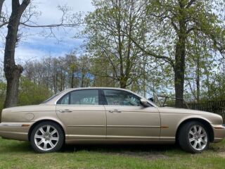 Jaguar XJ8 4.2 V8 219kW