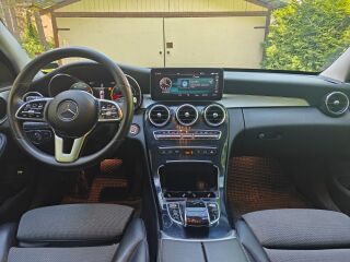 Mercedes-Benz C 220 2.0 143kW