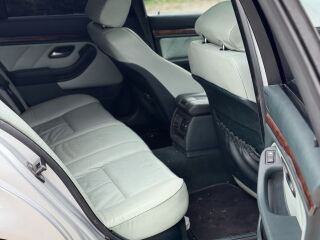 BMW 540 4.4 V8 210kW