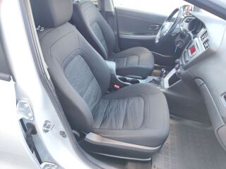 Kia cee'd LX N1 1.6 GDi 99kW