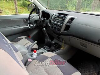 Toyota Hilux + Azar4 Offroad autoelamu kastikale 2.5 88кВ