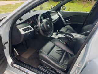 BMW M5 5.0 V10 373kW