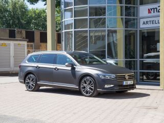 Volkswagen Passat R-Line Variant 4Motion 2.0 BIT TDI 176кВ