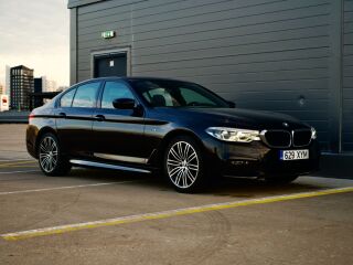 BMW 520 M-Sportpakett Shadowline xDrive 2.0 B47 140kW