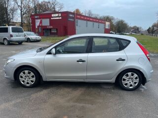 Hyundai i30 1.4 80kW