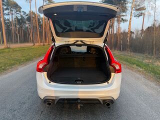 Volvo V60 R-Design 2.4 D6 158kW