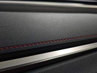 Lexus ES 300h F-Sport S Mark Levinson 2.5 131kW