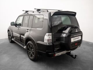 Mitsubishi Pajero Instyle Navi 4WD 3.2 140kW