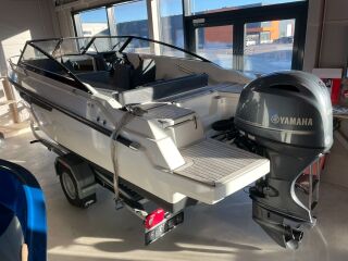 Yamarin 63 DC Yamaha F115