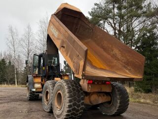 Case 330B 260kW