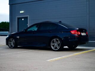 BMW 520 M-Sportpakett Shadowline xDrive LCI 2.0 B47 140kW