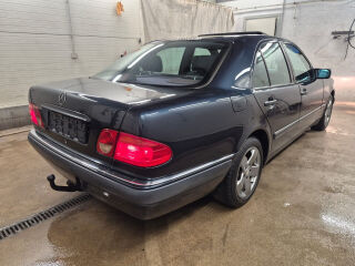 Mercedes-Benz E 290 ELEGANCE 2.9 95kW