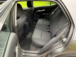 Toyota Auris Linea Sol 1.6 97кВ