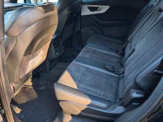 Audi Q7 s line 3.0 170kW