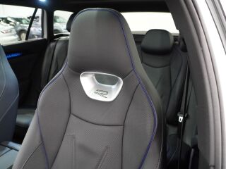 Volkswagen Passat R-line PHEV 1.5 130kW