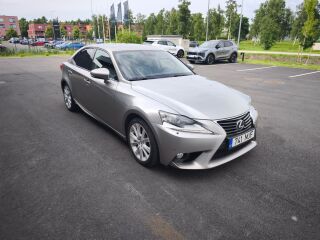 Lexus IS 300h 2.5 133kW