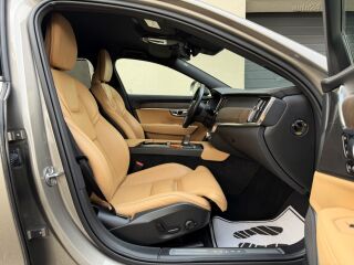 Volvo V90 Cross Country Intelli Safe Pro AWD Luxury MY22 2.0 B5 KERS MILD Kerghübriid 183kW