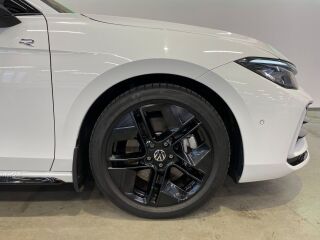 Volkswagen Passat Variant 4Motion R-Line Black Style 2.0 TDI 142кВ