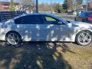 BMW 740 LI M-Pakett 3.0 R 6 235kW