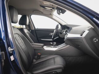 BMW 320 d xDrive Luxury Line 2.0 140kW