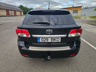 Toyota Avensis Linea Sol 2.2 110kW