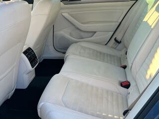 Volkswagen Passat 2.0 206kW