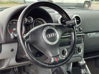 Audi TT 1.8 R4 132kW