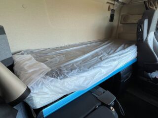 Mercedes-Benz Actros 1845L BigSpace ProCabin Solostar 12.8 R6 330kW