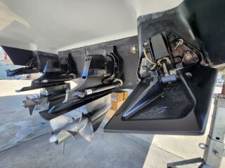 Four Winns 358 Vista Skyhook Pilot Cabin VW-Diesel 3.0 2x MerCruiser 260 hp