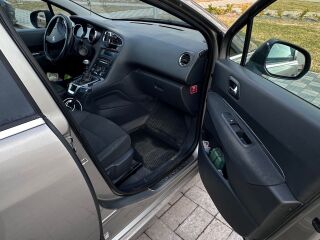 Peugeot 5008 1.6 84кВ