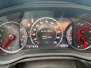 Opel Insignia 1.6 100кВ