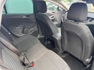 Opel Astra FACELIFT 1.2 81kW
