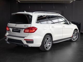 Mercedes-Benz GL 63 AMG 5.5 V8 410кВ
