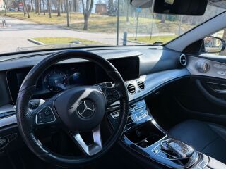 Mercedes-Benz E 350 AMG pakett 3.0 190kW