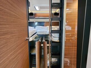Laika Kreos L5009 2.2 132kW