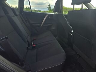 Toyota RAV4 2.0 112kW