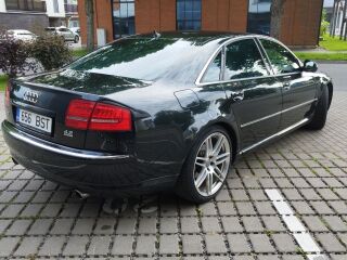 Audi A8 4.2 257kW