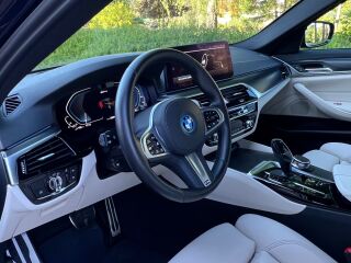 BMW 530 e M-Sport X-Drive 2.0 PHEV 215кВ