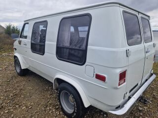 Chevrolet Chevy Van 5.0 120kW