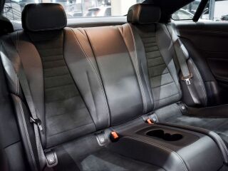 Mercedes-Benz E 220 d Coupe AMG Night Pakett 2.0 143kW