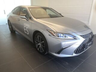 Lexus ES 300h Limited Edition 2.5 131кВ