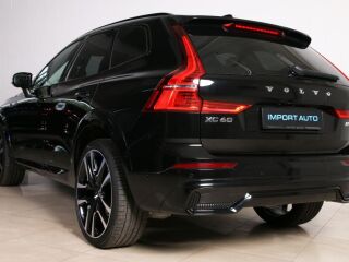 Volvo XC60 AWD ULTIMATE DARK XENIUM LUXURY FULL 2.0 B5 KERS Mild Hybrid 183kW