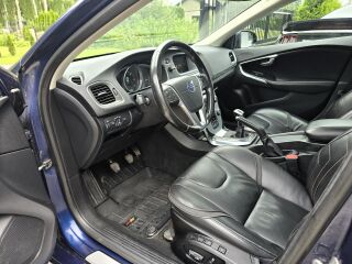 Volvo V40 Ocean race 2.0 140кВ